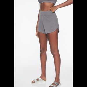 Athleta - Serenity Shortie M